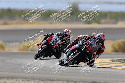 media/Oct-08-2022-SoCal Trackdays (Sat) [[1fc3beec89]]/Turn 14 (1050am)/